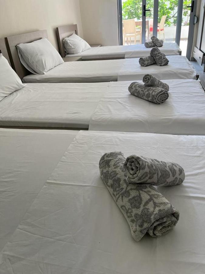 Riviera Rooms Saranda Extérieur photo